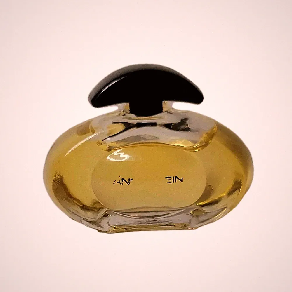 Calvin Klein Travel Size .17 Ounce Bottle Perfume Spray Refreshing Fragrances