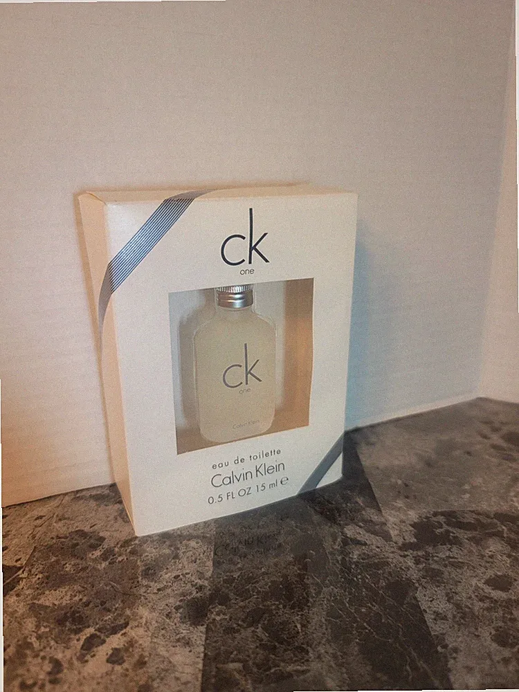 Ck One by Calvin Klein Eau De Toilette Spray 0.5oz/15ml Women Fragrance Scent