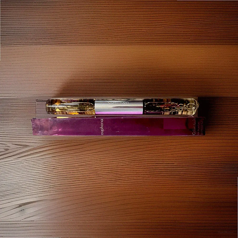 Euphoria Calvin Klein EDP Perfume 0.34 oz Roll on Travel Pen CK New in Box